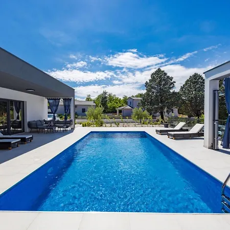 Pool House Fancy